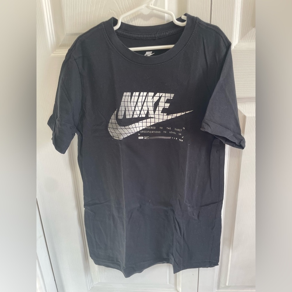Nike kids shirt